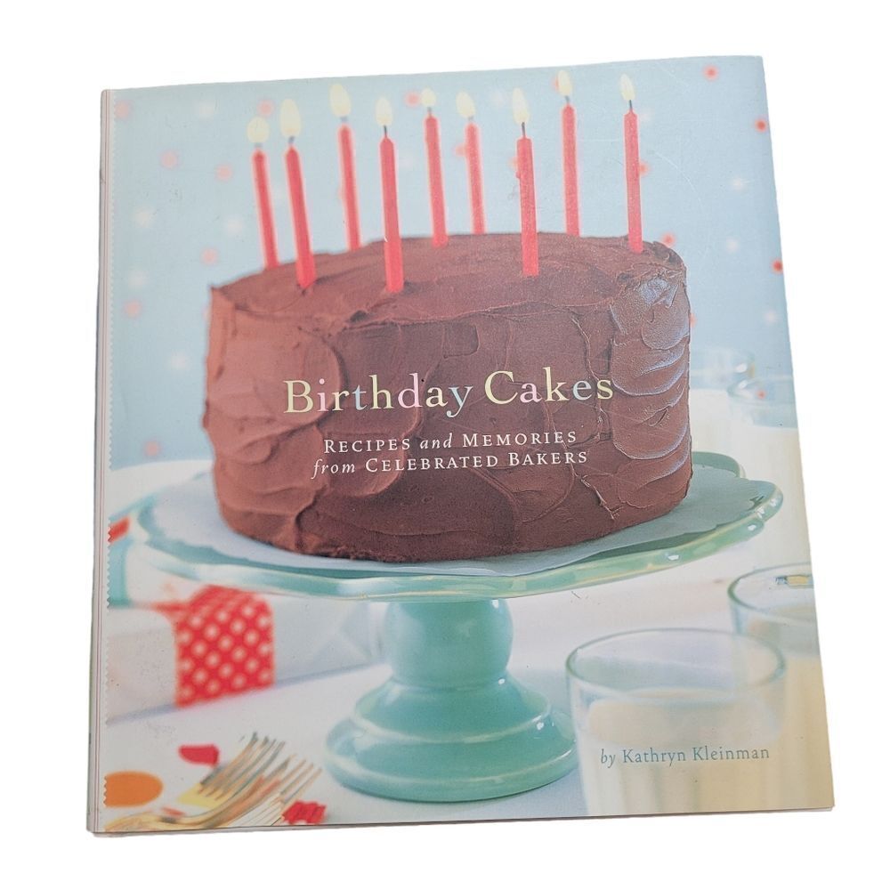 Birthday cakes hard back cookbook